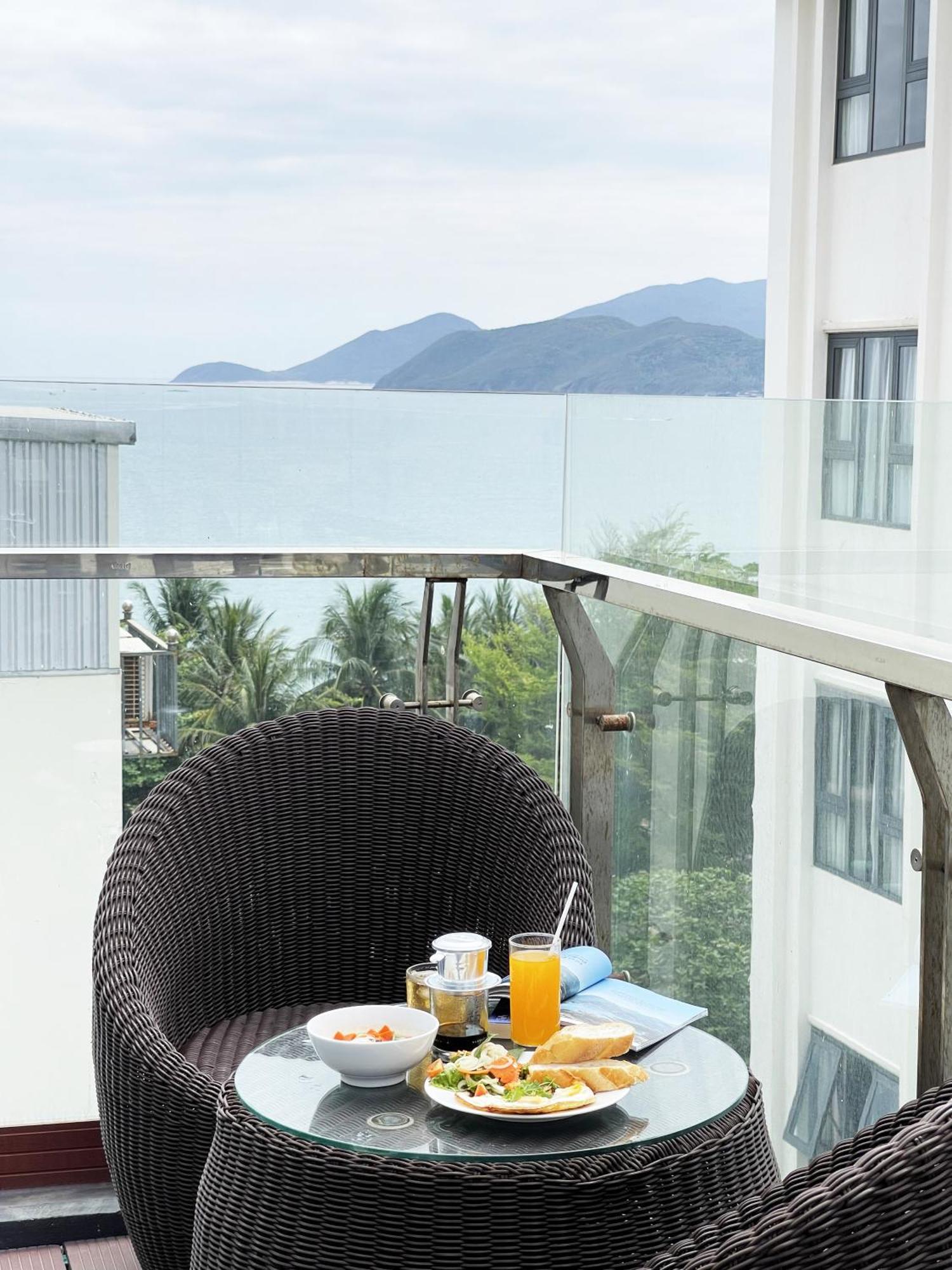 Apollo Hotel Nha Trang Beach Екстериор снимка